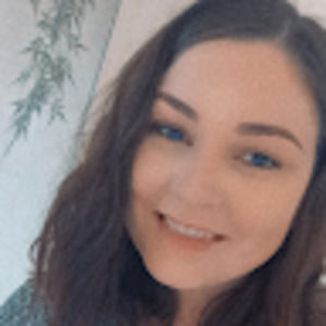 Meet your Posher, Chloé